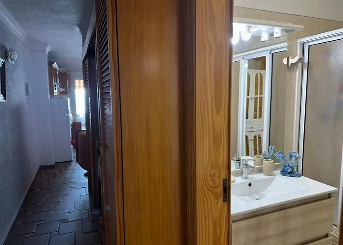 Apartamento Acogedor Con Terraza Frente Al Mar Y Vistas Al Teide